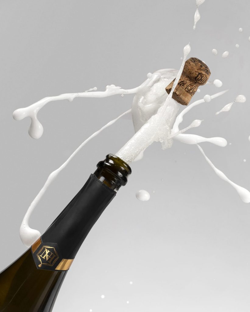 Opening a bottle of Sparkling Mead | Traditional Method | Northumberland Honey Co